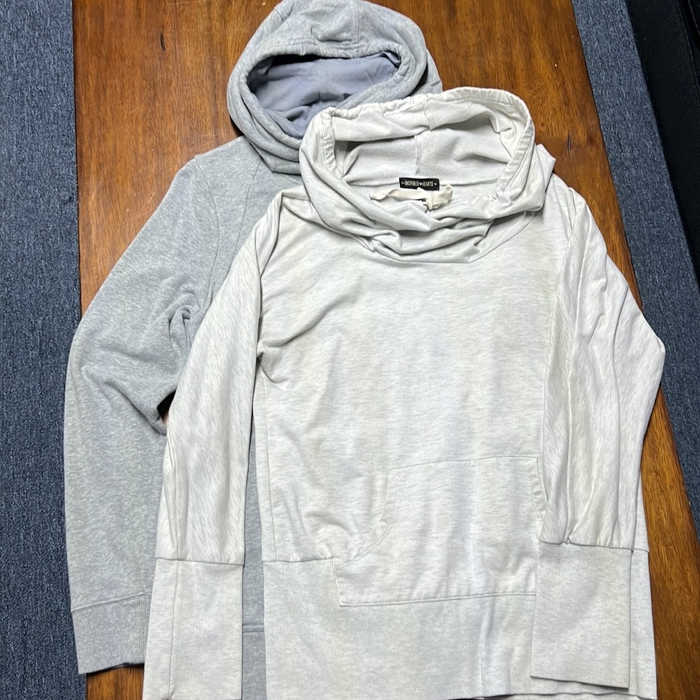 Womens large turtle neck sweatshirts lot.